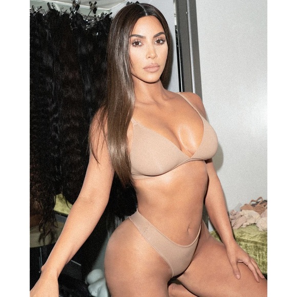 SKIMS Gray Fits Everybody Triangle Bralette - Picture 7 of 9